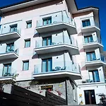 Au Soleil Сент-Винсент