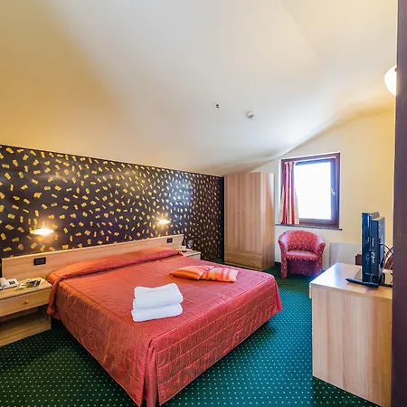 Au Soleil Hotel