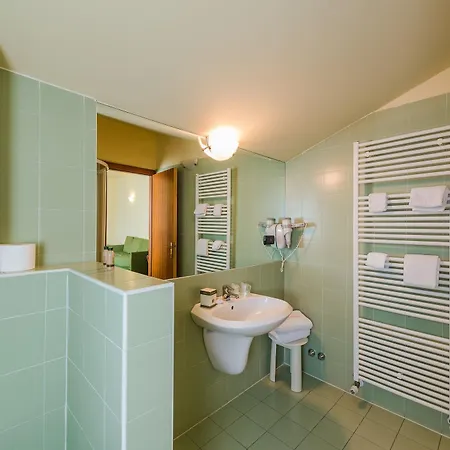 Hotel Au Soleil 3*