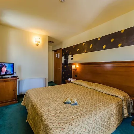 Hotel Au Soleil 3*
