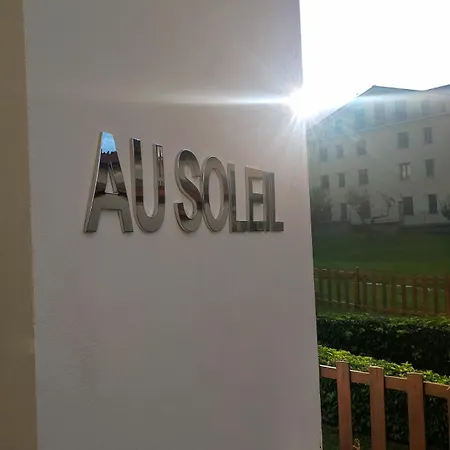 Au Soleil 3*