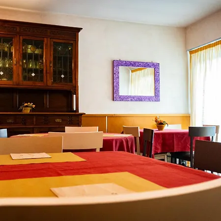 Au Soleil Hotel